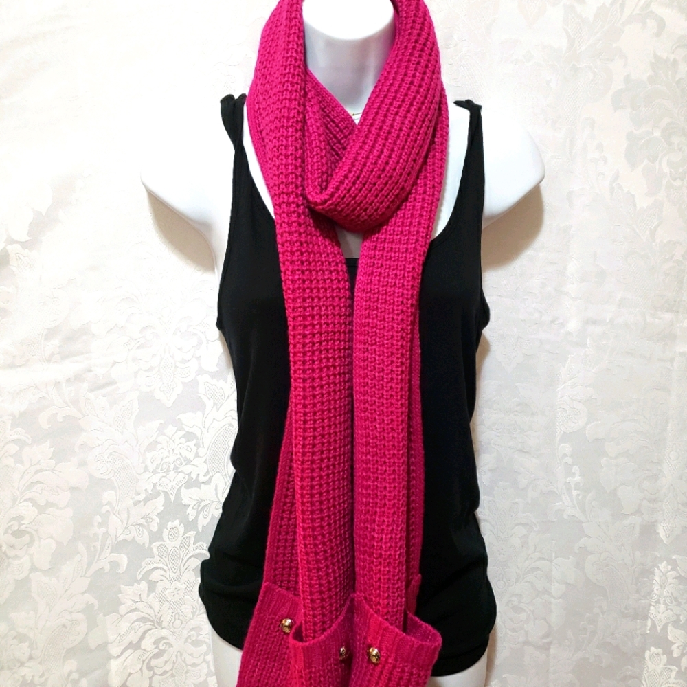 Michael Kors scarf with pocket on pink - Picture 12 of 16